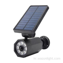 더미 카메라 8 LED 방수 태양 광 스폿 라이트 태양 조경 조명 조절 가능한 자동 온/오프 벽 보안 조명 정원